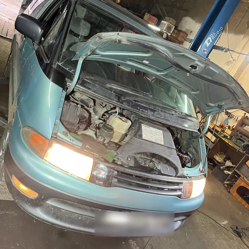 Toyota Lucida: топливные фильтры и охлаждающая жидкость, фото 1 из 2